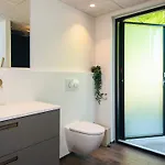 Panoramic Retreat With Pool 度假居 *