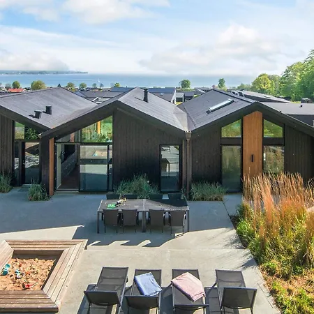 Panoramic Retreat With Pool - By Traum Дом отдыха *