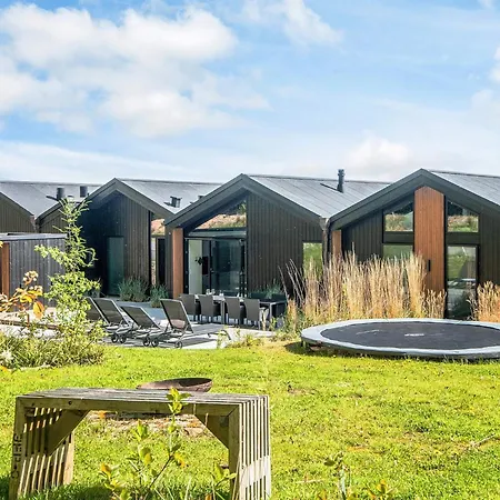 Feriehus Panoramic Retreat With Pool *