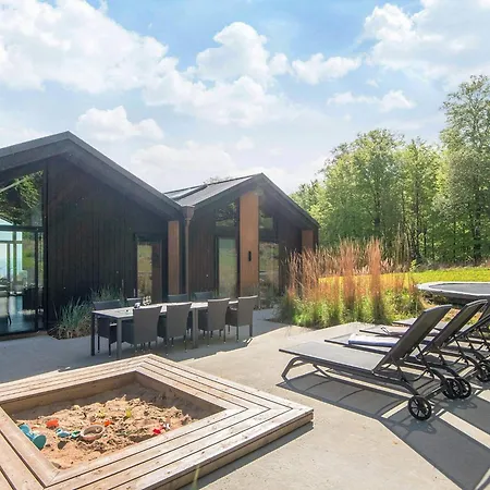 Panoramic Retreat With Pool * Sjolund