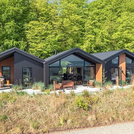 Panoramic Retreat With Pool Holiday home