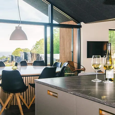 Panoramic Retreat With Pool Holiday home